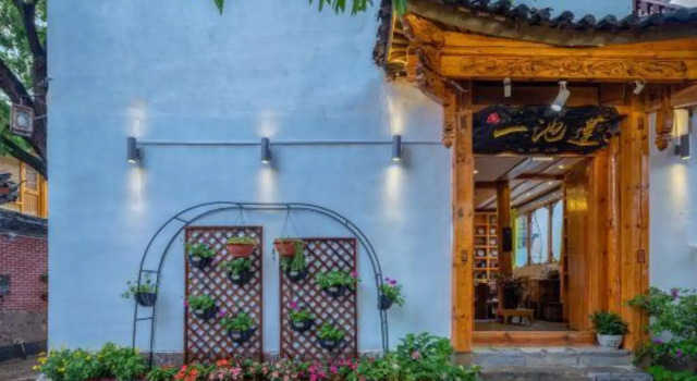 Yi Chi Lian Inn, Забронировать Отель Лицзян Юньнань, рядом с Улица Сквер-стрит Древнего города Даянь