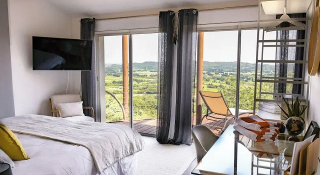 Номер Comfort Les Hauts dAvignon