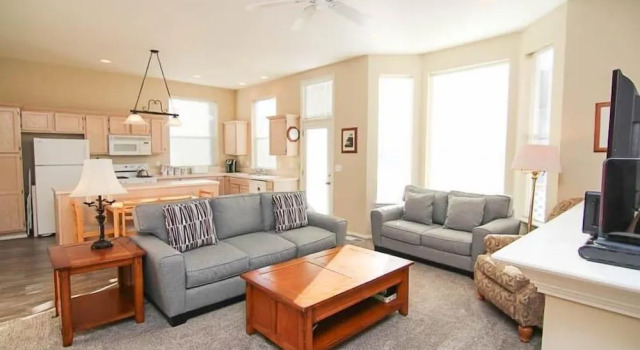 Cozy Gathering Space and Sparkling Amenities - Charming Seaside Haven, Забронировать Отель Отели Сисайд 3 звезды, 3*