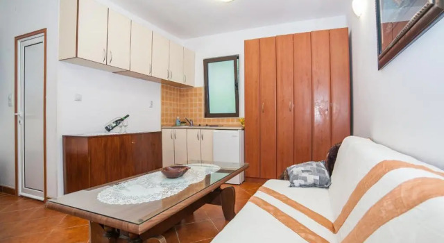 Apartments Savo, Book Apartment Becici 