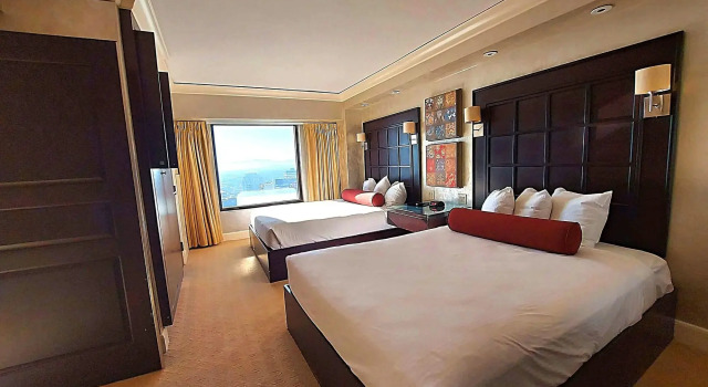 Reno Suites