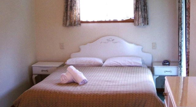 Coles Bay Waterfronter 1, Забронировать Отель Бизнес-отели Коулс-Бей, 4* 5*