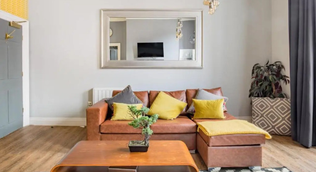 The Corson at Claremont Apartments