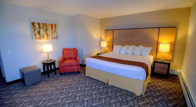 Номер Standard с балконом Days Inn by Wyndham Airdrie