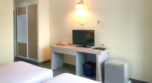 J TWO S Pratunam Hotel