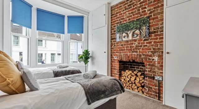 Hove Actually House | By My Getaways, Забронировать Отель Хов 