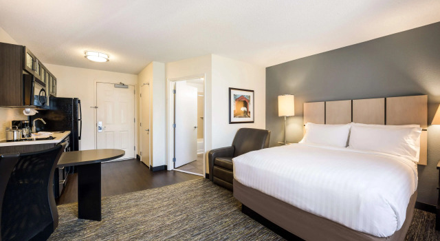 Двухместная Studio Suite Sonesta Simply Suites Detroit Troy