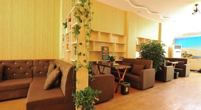 Go Your Own Way Hostel, Book Hostel Jiuquan Gansu
