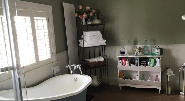 The Blue Cottage, Book Vacation Home Antrim Lough Neagh