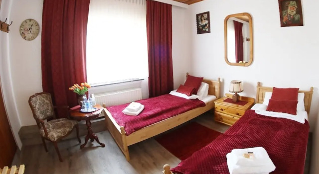 Двухместный номер Standard с видом на внутренний двор Hotel-Restaurant Zum Burgkeller