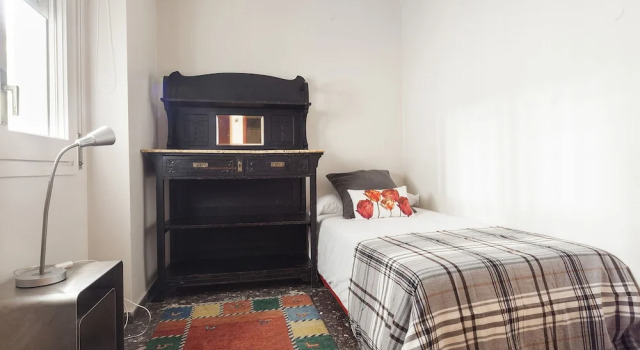 Apartment Barcelona Rentals - Classic Bonanova Apartment