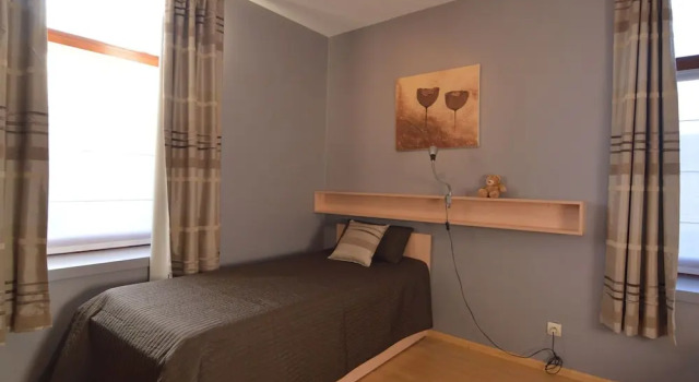 Spacious Holiday Home in Waimes With Heated Indoor Pool, Rezervovat Hotel Hotely v Lutych s parkováním, Parkování