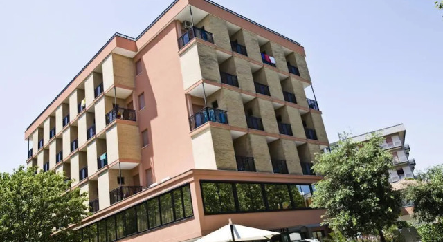 Hotel Apollo