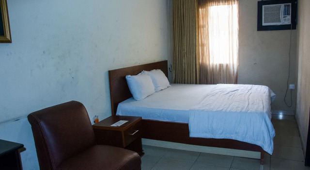Cavitex Hotel & Suites