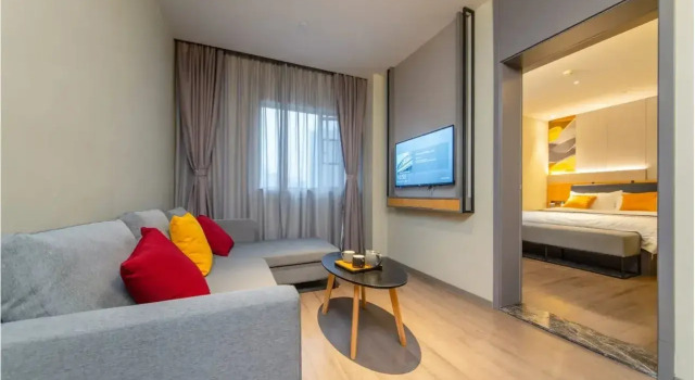 Homeinn Selected Hotel (Changsha Xindaxin Wu Yi Square Subway Station)