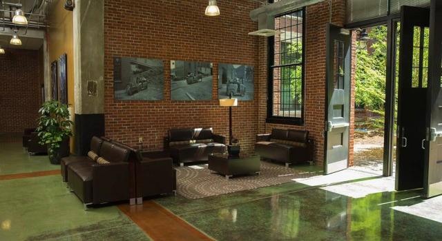 Global Luxury Suites at the Mill, Забронировать Отель Отели Провиденс с парковкой, рядом с Congdon Street Baptist Church, Парковка