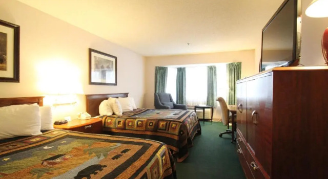 Четырёхместный номер Standard Black Bear Inn, an Ascend Collection Hotel