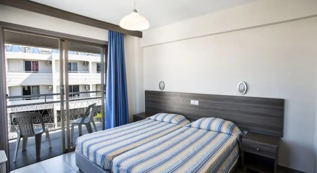 Beautiful Apartment With Communal Pool, Ayia Napa Apartment 1328, Забронировать Апартаменты/квартира Апартаменты Айия-Напа, рядом с Информационный центр для туристов в Айя-Напе, Апартаменты/квартира