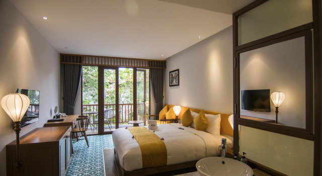 Vinh Hung Old Town Hotel