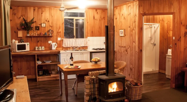 Коттедж с балконом Balingup Heights Hilltop Forest Cottages
