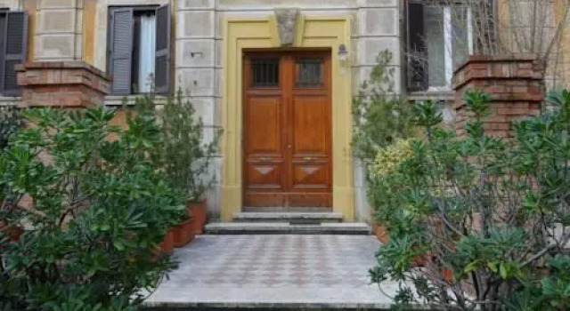 Le Streghe B&B, Забронировать Отель Отели Рима с завтраком, рядом с Станция метро Tiburtina, Завтраки