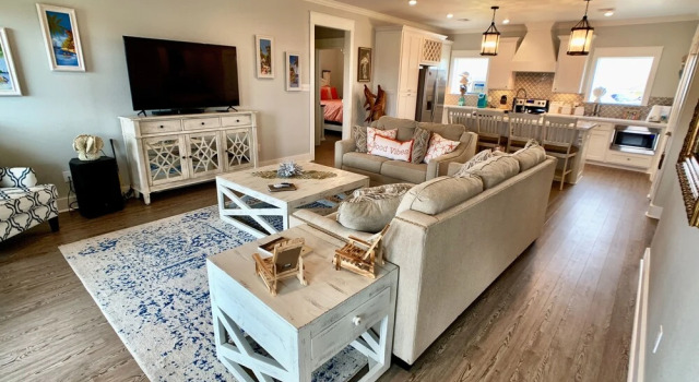 Lisa's Landing 3 Bedroom Home by RedAwning, Book Hotel Bolivar Peninsula Houston