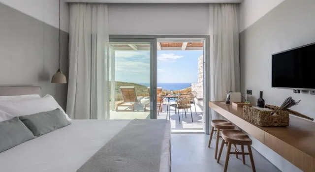 Полулюкс Ariadne Suites