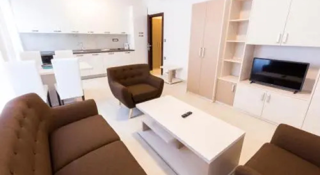 Wing Club Apartments, Buchen Sie Ferienwohnung Jagodina Zentralserbien