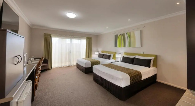 Номер Superior Drovers Motor Inn