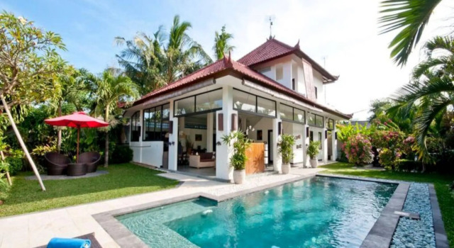 Villa Surga, Забронировать Вилла Отели провинции Бали с завтраком, Завтраки