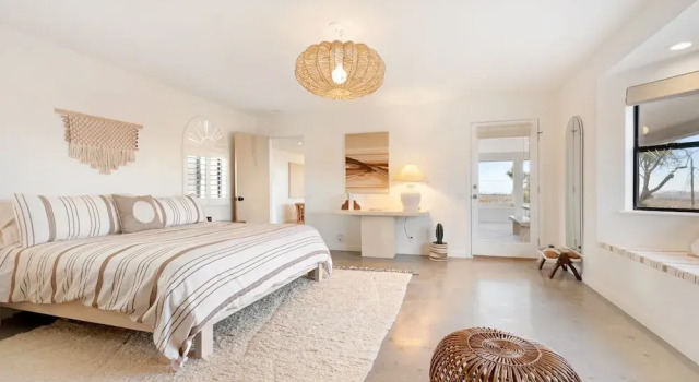 Коттедж Terracasa - Hot Tub, Fire Pit, Outdoor Shower & Endless Views 2 Bedroom Home by RedAwning