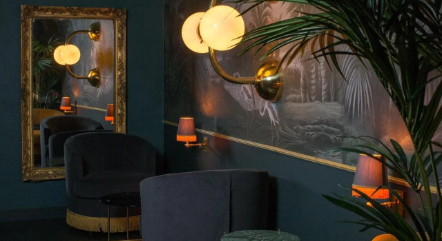 Snob Hotel