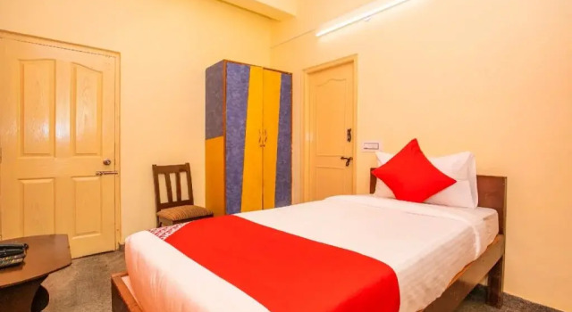 Hotel Chinmayee Inn by OYO Rooms, Buchen Sie Hotel Electronic City 