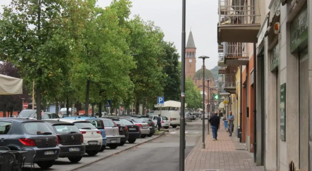 Cristallo Camere, Book Hotel Hoteller i Alba med parkering, Parkering