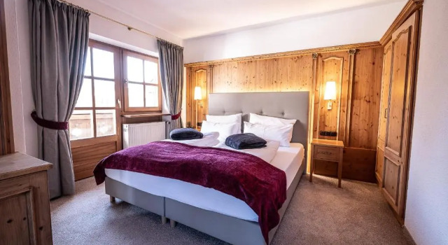 Двухместный номер Deluxe SL Hotel