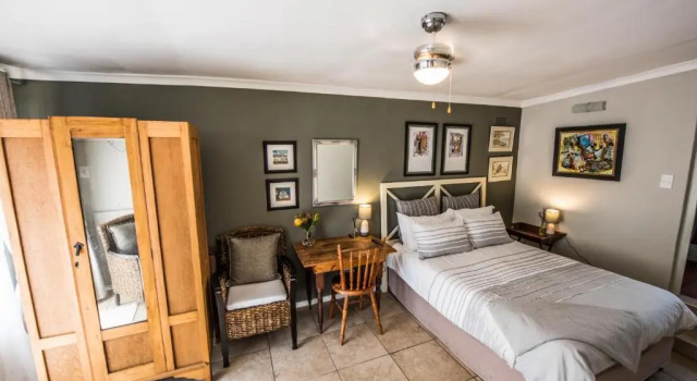 Greenlawns B&B, Забронировать Отель «постель и завтрак» Отели Cape Peninsula с бассейном, Бассейн