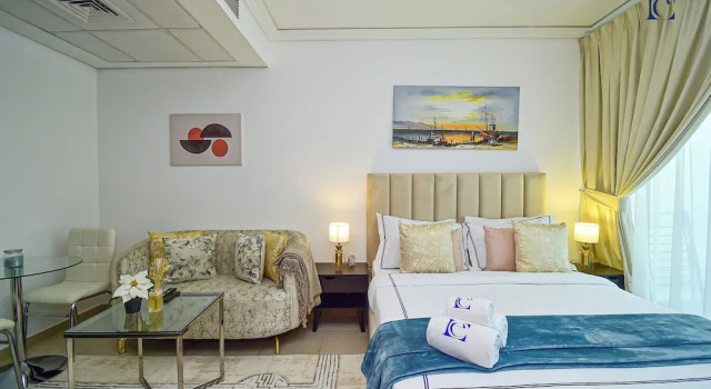 Gld - Cozy Studio with balcony, Забронировать Апартаменты/квартира Отели Эмирата Дубая с парковкой, рядом с Остановка трамвая Marina Towers, Парковка