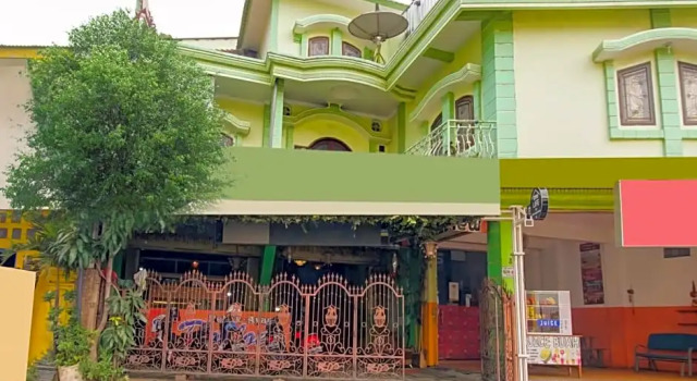 OYO Life 3103 Opo Homestay & Kost