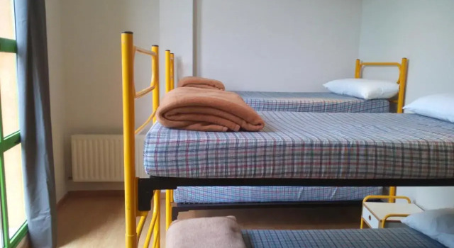 Albergue El Floran, Book Hotel Sotrondio Asturias