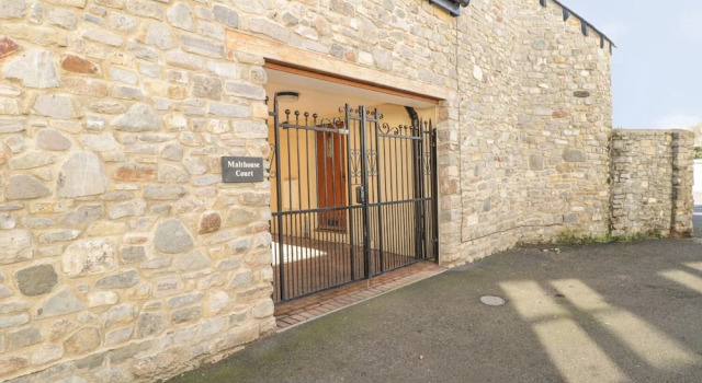 6 Malthouse Court