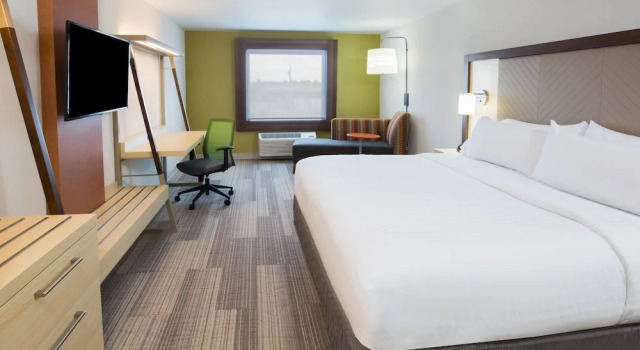 Люкс c 1 комнатой Holiday Inn Express & Suites Pahrump by IHG