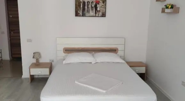 Aluma Studio, Varaa Huoneisto Hotellit Mamaia-Sat pysäköinnillä, Pysäköinti
