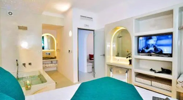 Flat 3 bedrooms 3 bathrooms - Kamari, Prenota Hotel Kamari Paro