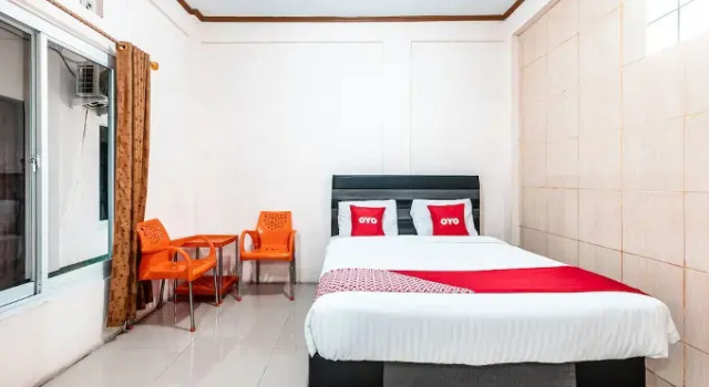 Losmen Guntari by OYO Rooms, Rezervovat Hotel Cikarang West Java