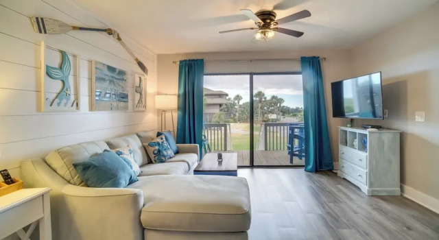 Beachfront Condo w/ 3 Pools on St Helena Island!