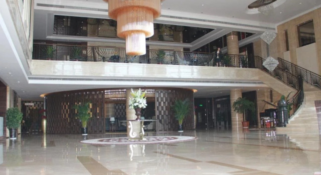 Central Hotel, Book Hotel Qinhuangdao Hebei