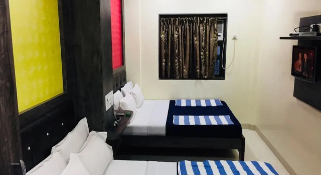 Четырёхместный номер Standard Hotel Sun Star Residency