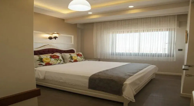 Lion Park Suites & Residence Hotel