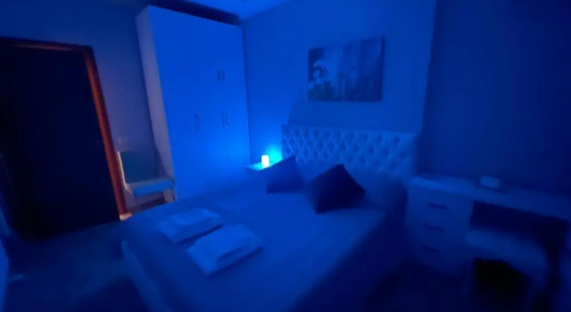 Cozy 1-Bedroom near the center of Tirana., Забронировать Отель Тирана область Тирана, рядом с Skanderbeg Square