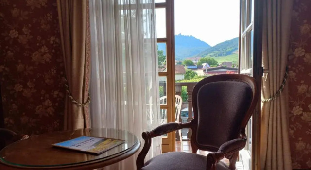 Номер Deluxe Hotel Munsch Restaurant & Wellness, Colmar Nord - Haut-Koenigsbourg
